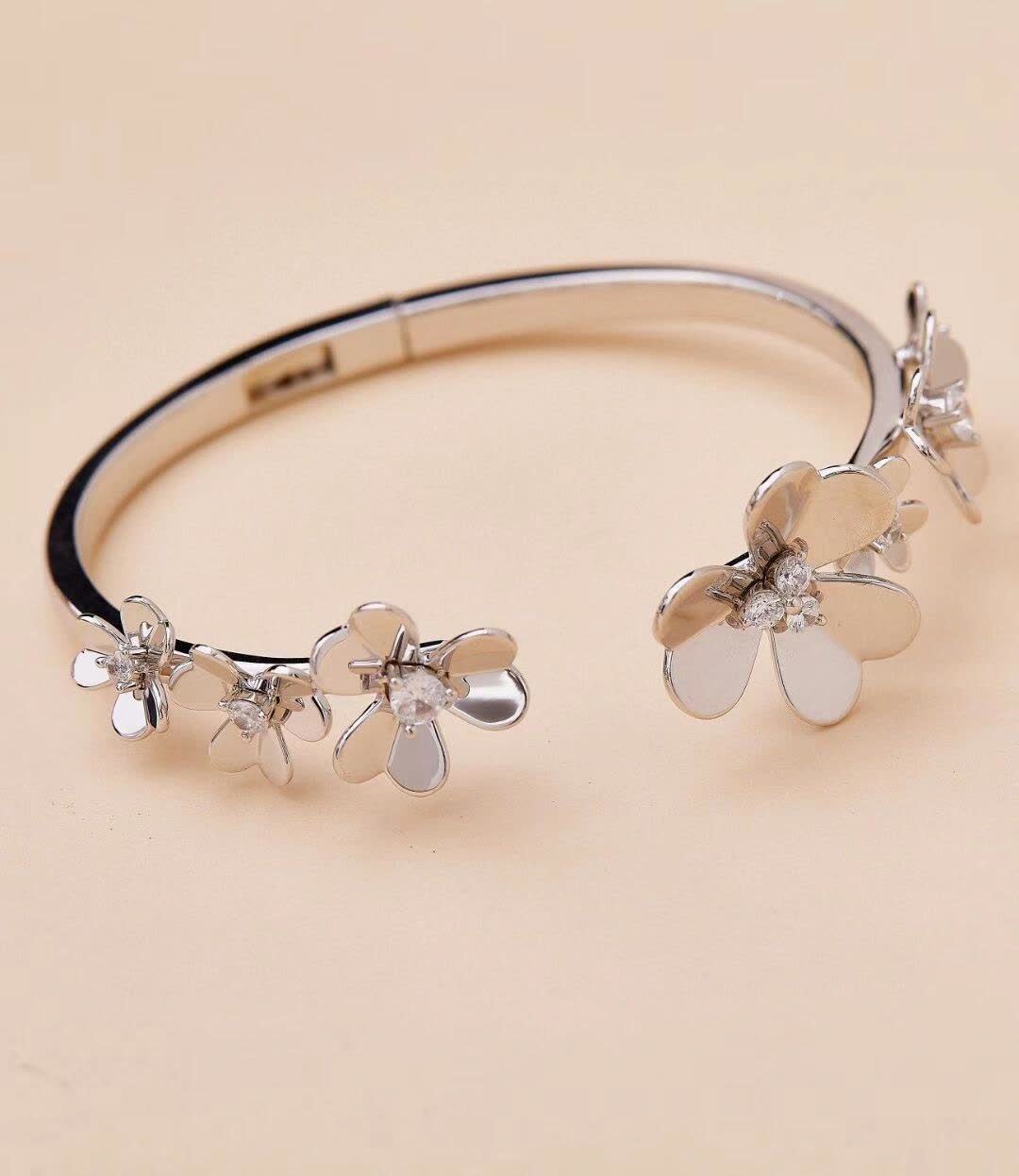 Van Cleef & Arpels Silver Flower Bracelet